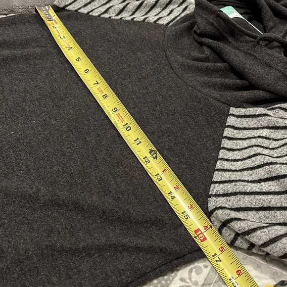 NWT Julley Elbow Patch Detail Brushed Knit Top - Stitch Fix - Picture 7 of 7